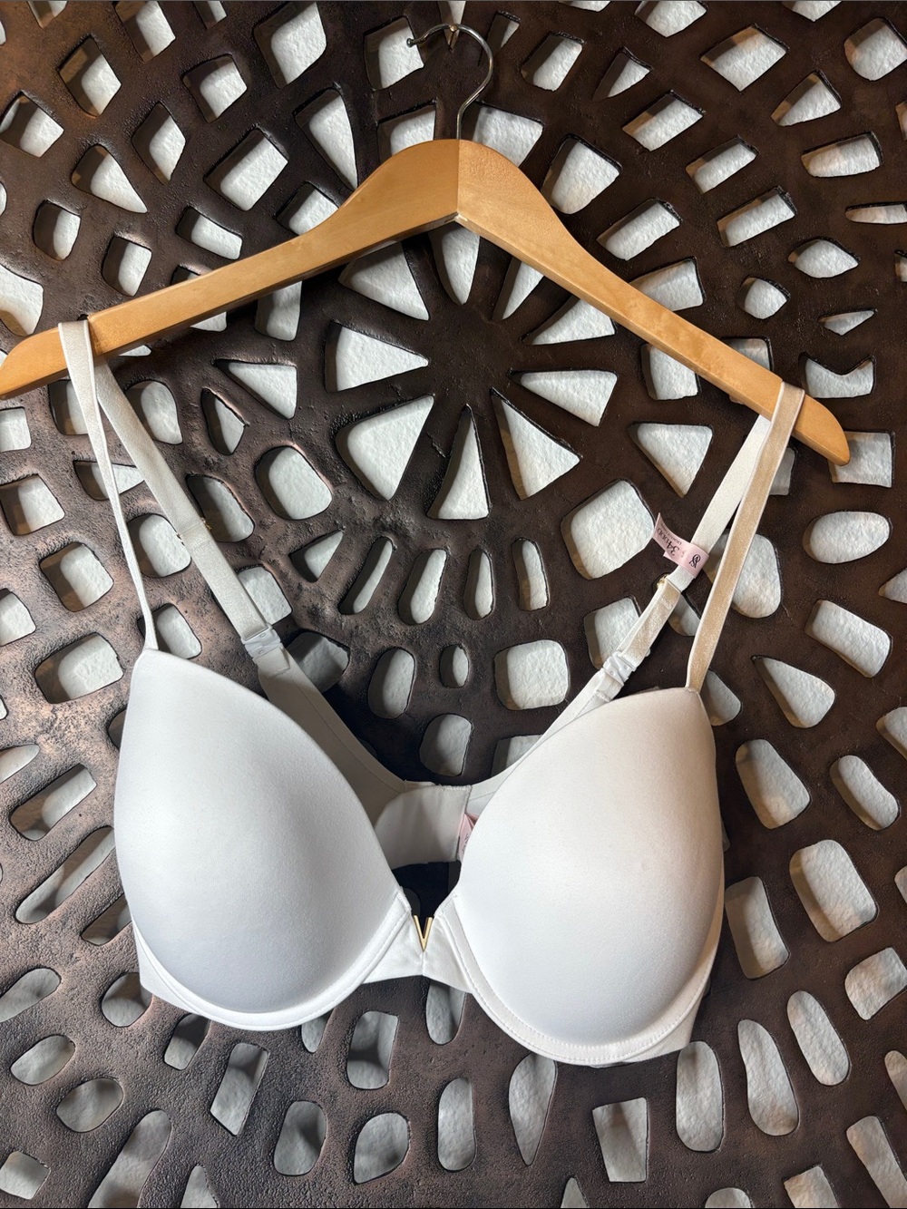 🤍 Victoria’s Secret Push-Up T-Shirt Bra 34 DDD White Lightly Padded NWOT 🤍